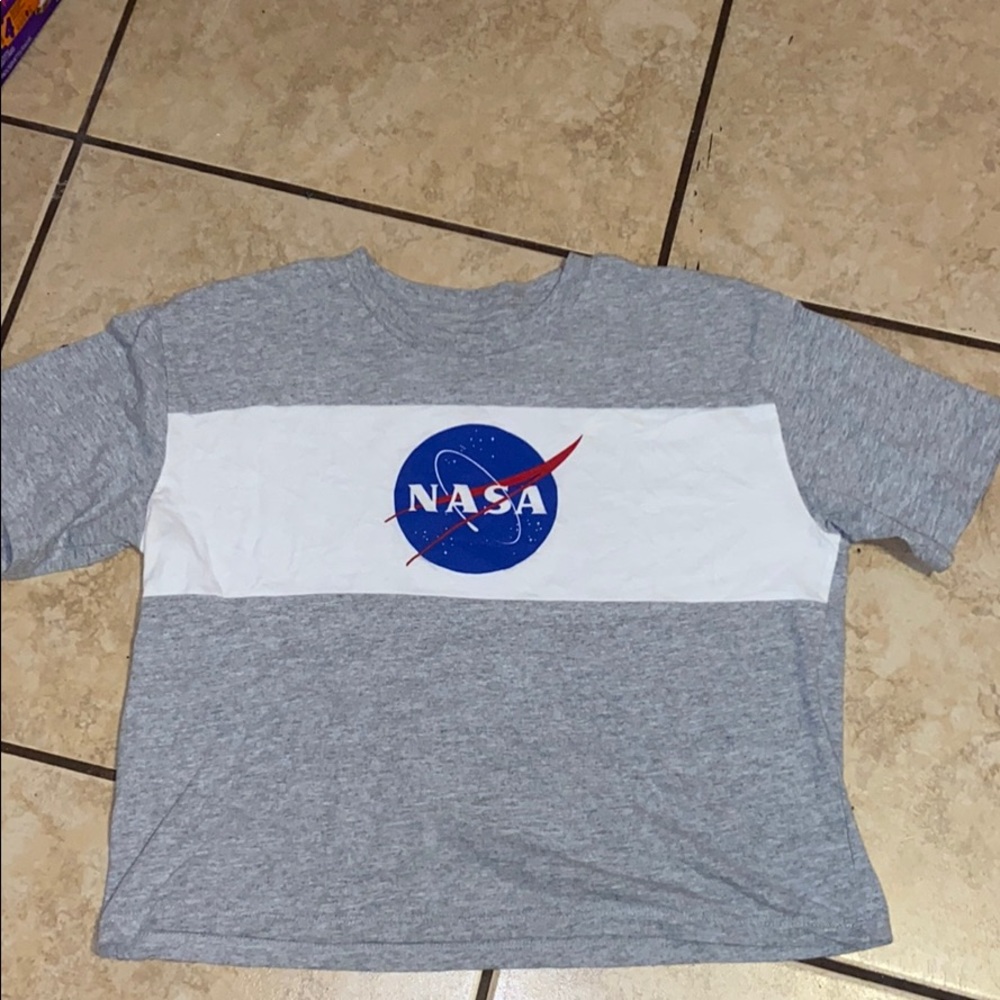 NASA print cropped tee